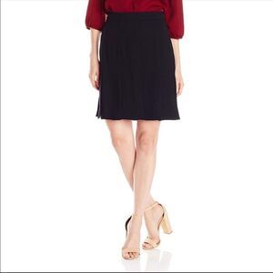 NWT Trina Turk NEW Black Sz 6 Seamed A-Line Carwash Crepe Skirt $228